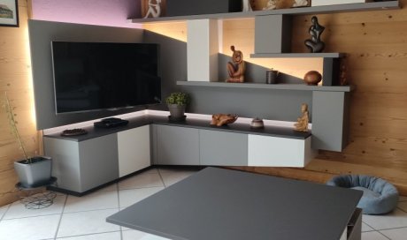 Création, fabrication et pose d'un ensemble meuble TV et table basse sur mesure à Pontarlier